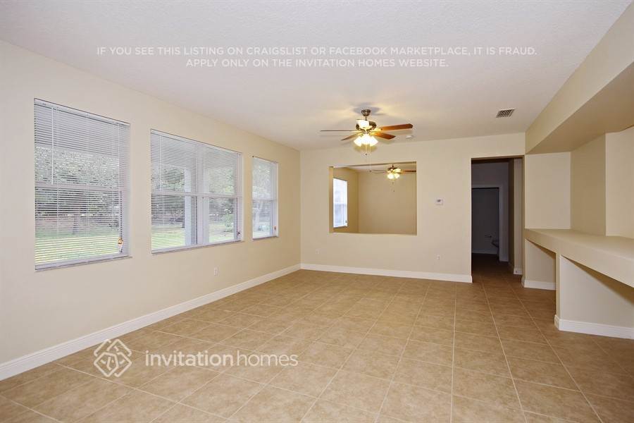 Building Photo - 10143 Malpas Point