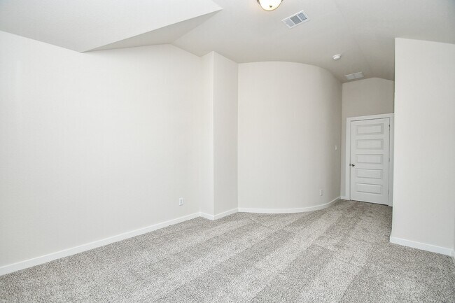 Building Photo - 5838 Wayne Wy