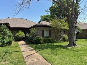 Building Photo - 1720 Nest Pl