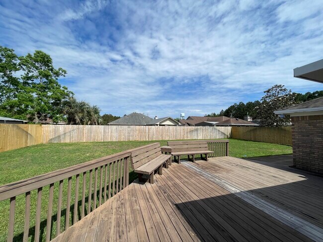 Building Photo - 2212 Peachwood Ct