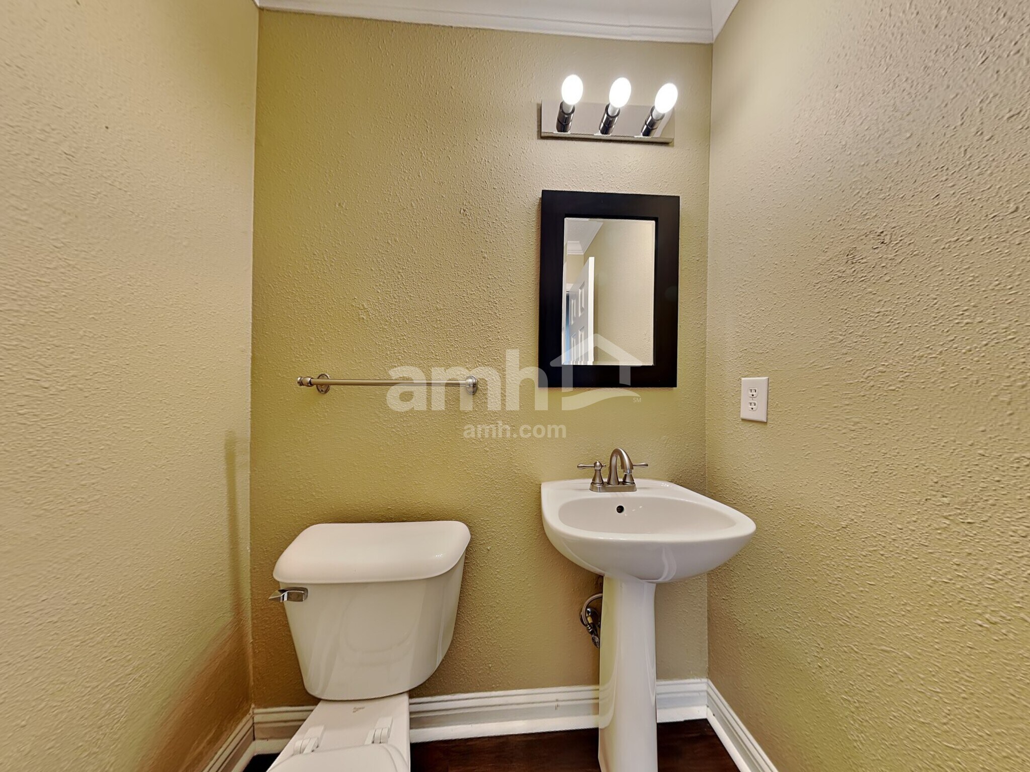 Building Photo - 13467 Allegiance Dr