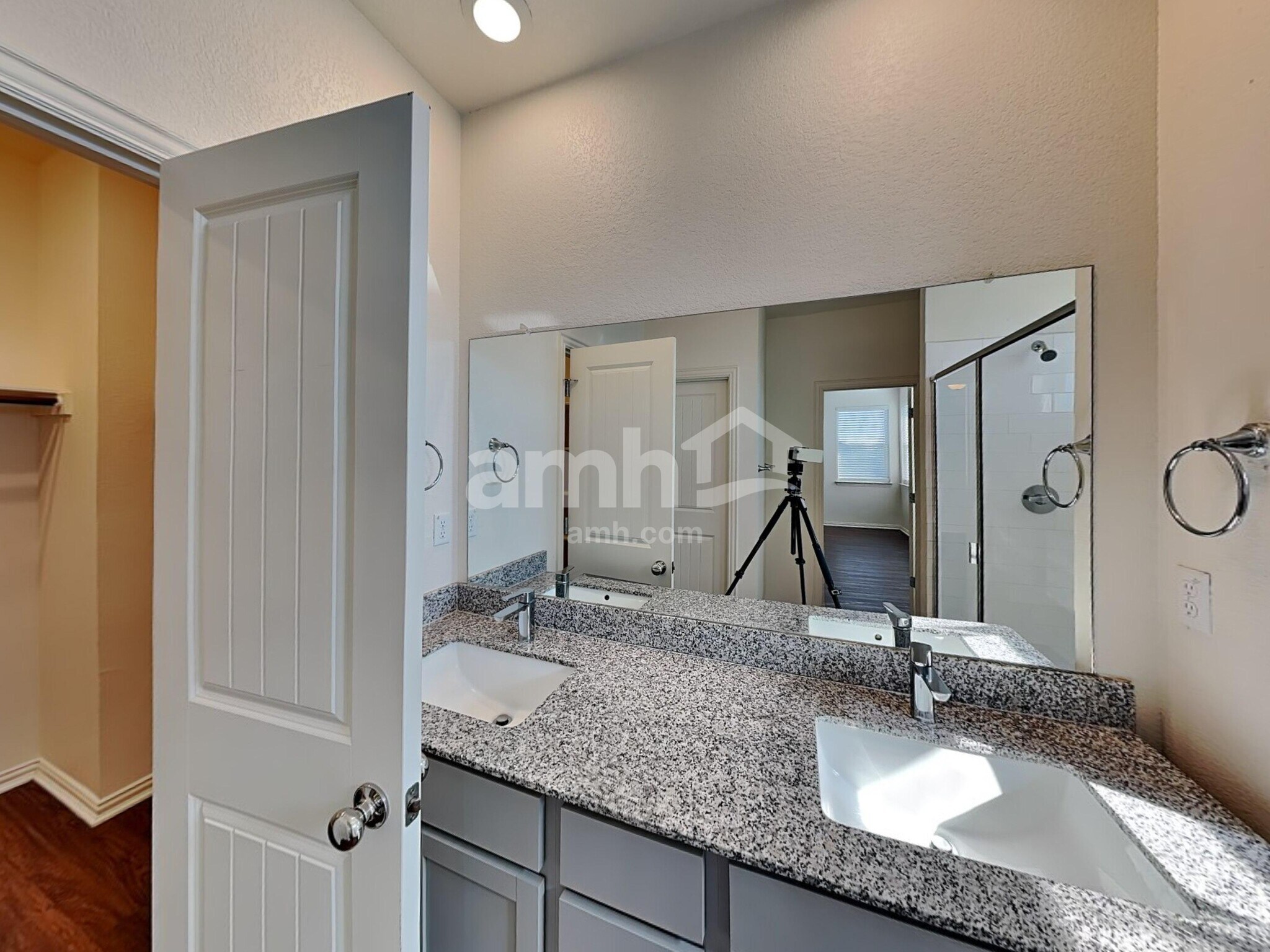 Building Photo - 2726 Wolfcreek