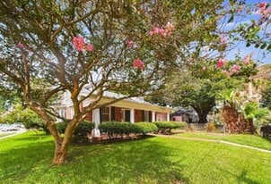 Building Photo - 903 Myrtle Pl