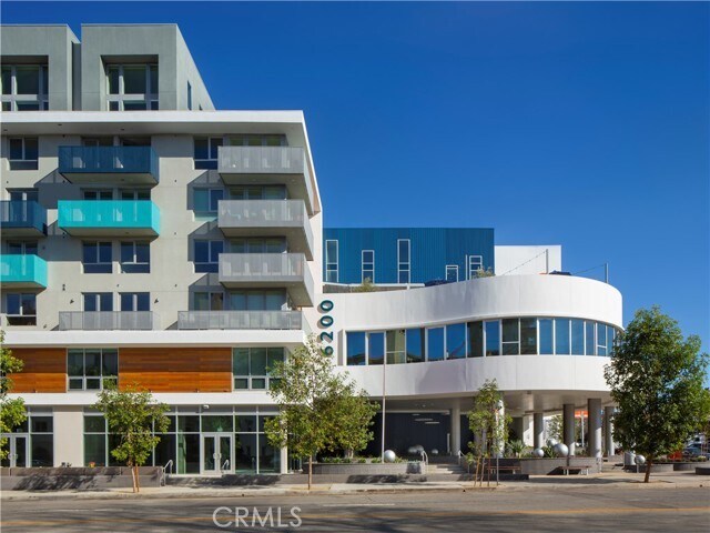 Building Photo - 6200 Variel Ave