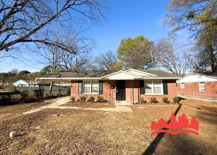 Building Photo - 3620 Sharpe Ave