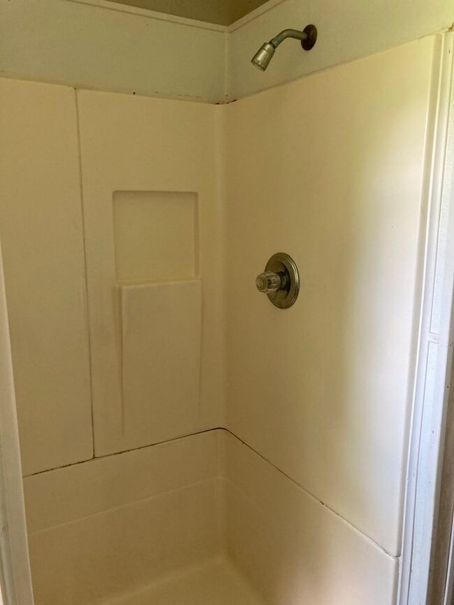 Building Photo - 816 Fowlers Ln