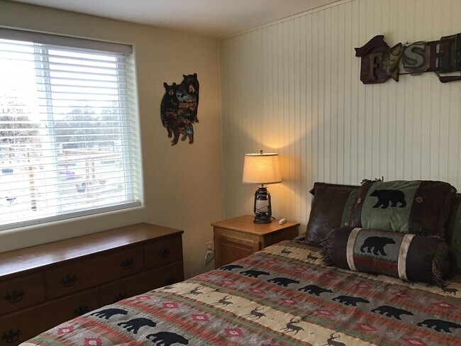 Building Photo - For Rent: Fully Furnished Barndominium downstairs unit 1 bedroom 1 bath on a Tumalo Ranch