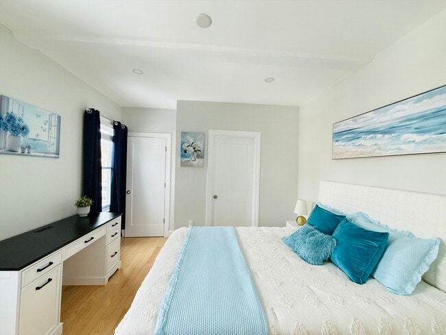 Building Photo - 4 Baldwin St