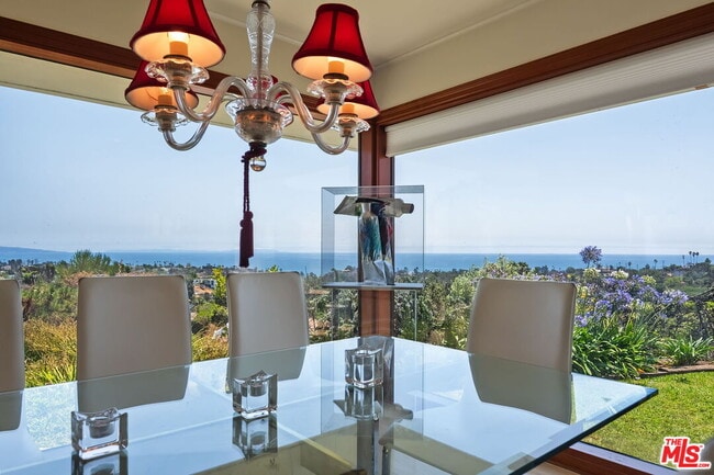 Building Photo - 1166 Las Pulgas Pl