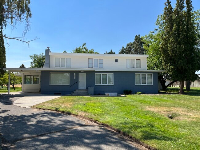 Building Photo - 4707 W 7th Ave