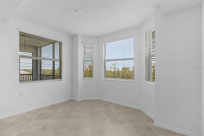 Building Photo - 14211 Heritage Landing Blvd