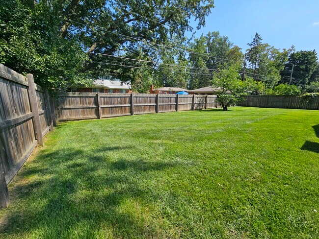 Building Photo - 53416 Tundra Dr