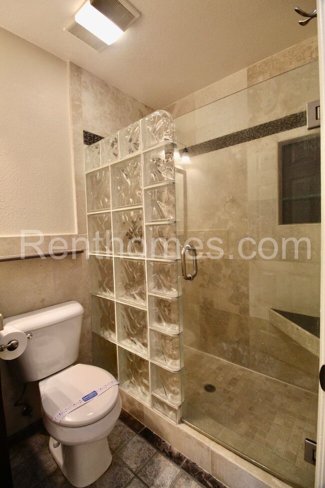 Building Photo - 8959 Canis Ln