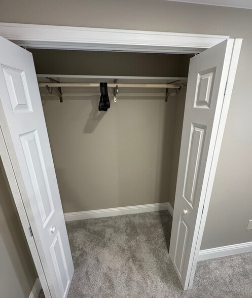 Building Photo - 8361 Circle Dr