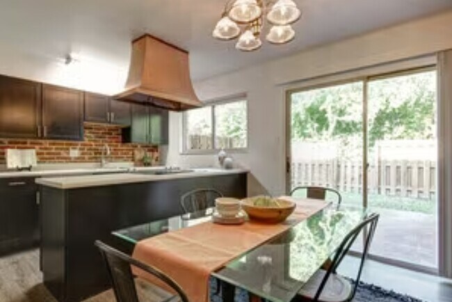 Building Photo - 3568 Georgetown Cir