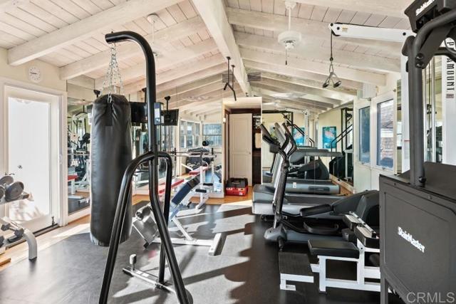 Building Photo - 8405 El Paseo Grande