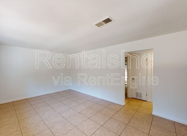 Building Photo - 18167 Happy Ln