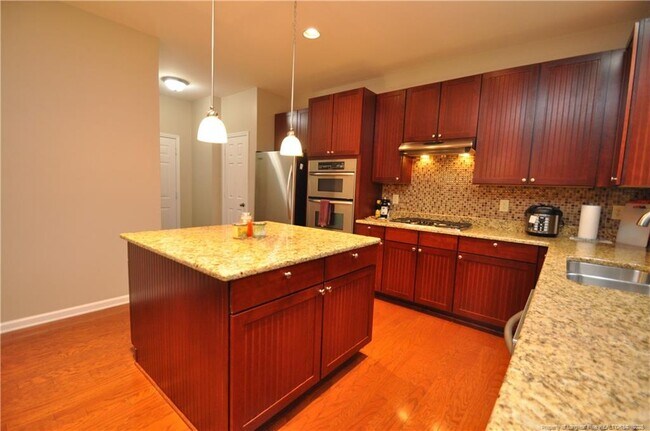 Building Photo - 300 Lime Creek Ct
