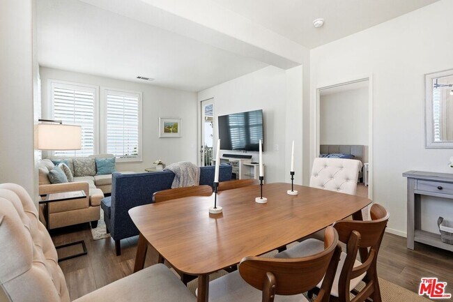 Building Photo - 27022 Victoria Ln