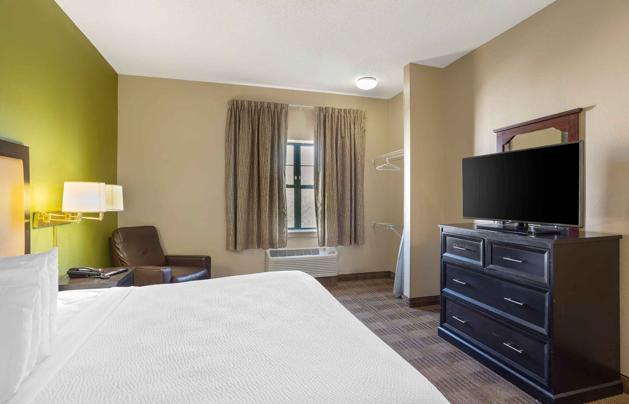 Building Photo - Furnished Studio-Philadelphia - Airport - Tinicum Blvd