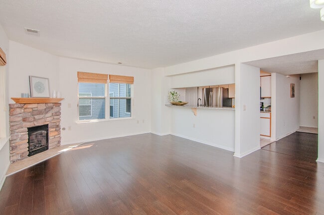 Building Photo - 1704 Weatherstone Dr