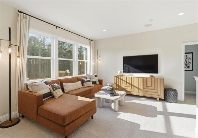 Building Photo - 2145 The Ln NE