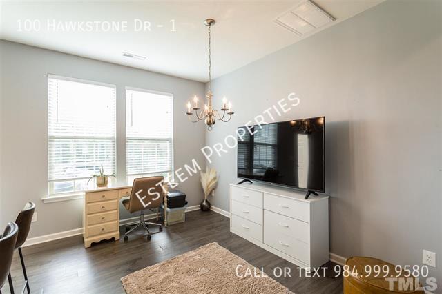 Building Photo - 100 Hawkstone Dr