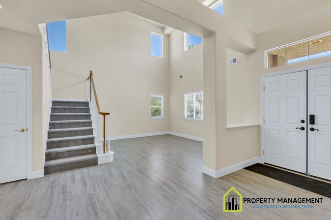 Building Photo - Luxury 5-BR Home Rental in Elk Grove