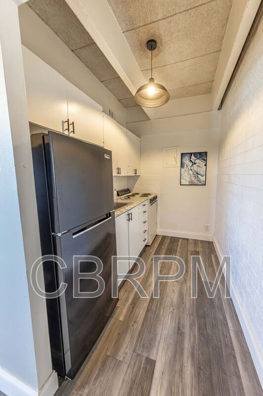 Building Photo - 2601 York Ave