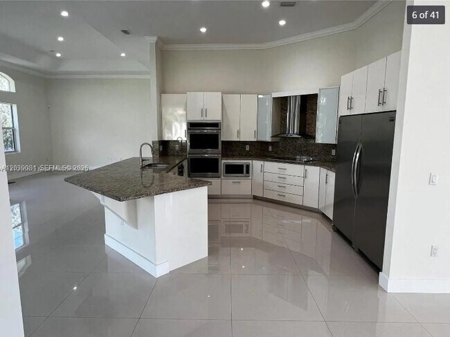 Building Photo - 6115 Marinel Say Dr