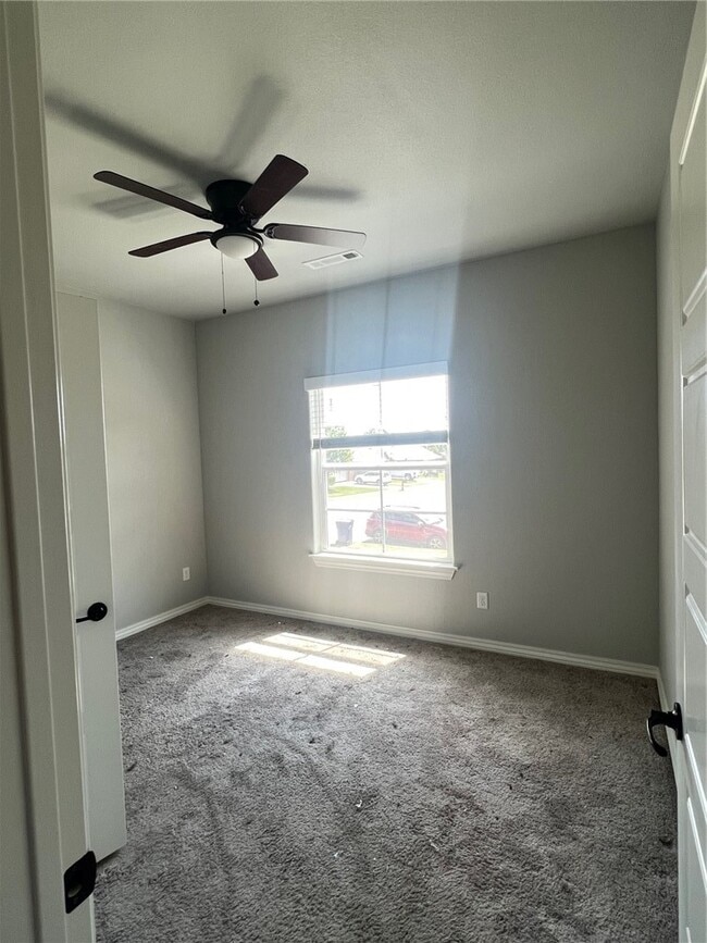 Building Photo - 2648 S Olive Ct