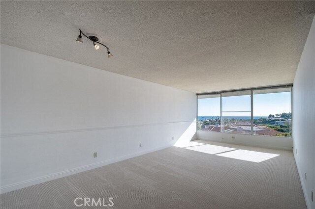 Building Photo - 32614 Coastsite Dr