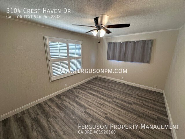 Building Photo - 3104 Crest Haven Dr