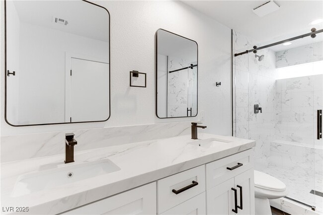 Building Photo - 254 Tower St