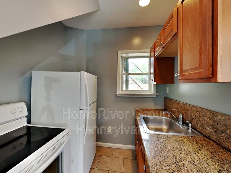 Building Photo - 1804 Chestnut St
