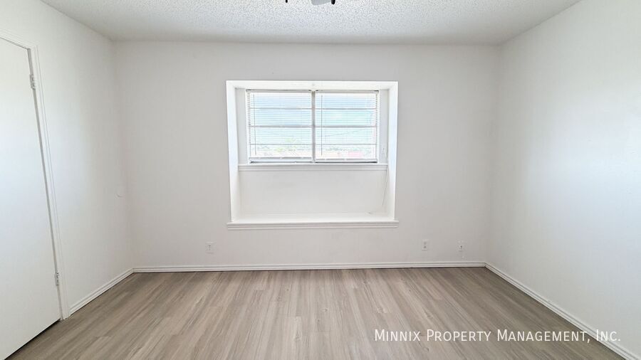 Building Photo - 2101 51st St