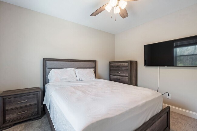 Building Photo - PARK FLEX STAYS - FULLY FURNISHED! Sunlit, Briar Chapel Retreat with Designer Finishes & Resort-S...