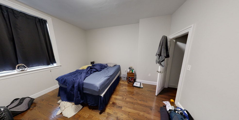 Building Photo - 52 Bay State Rd