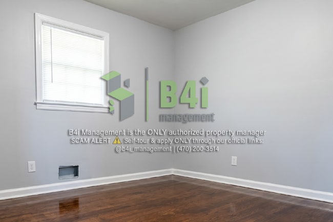 Building Photo - 6106 Venetian Way SW
