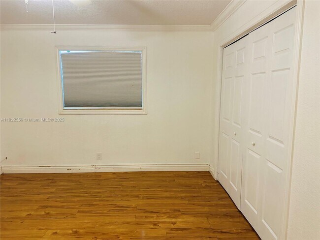 Building Photo - 3850 NW 81st Terrace