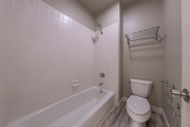 Building Photo - 9756 Keeneland Row