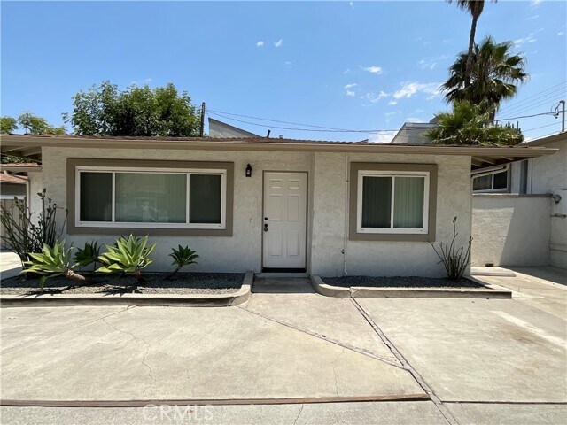 Primary Photo - 2641 Santa Ana Ave
