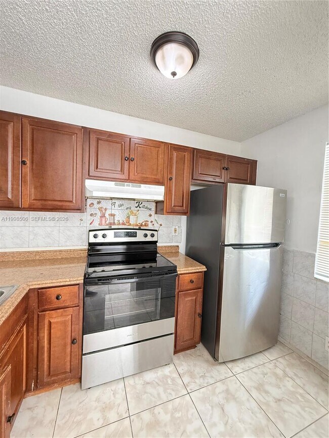 Building Photo - 4295 NW 114th Terrace