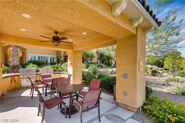 Building Photo - 845 Pantara Pl