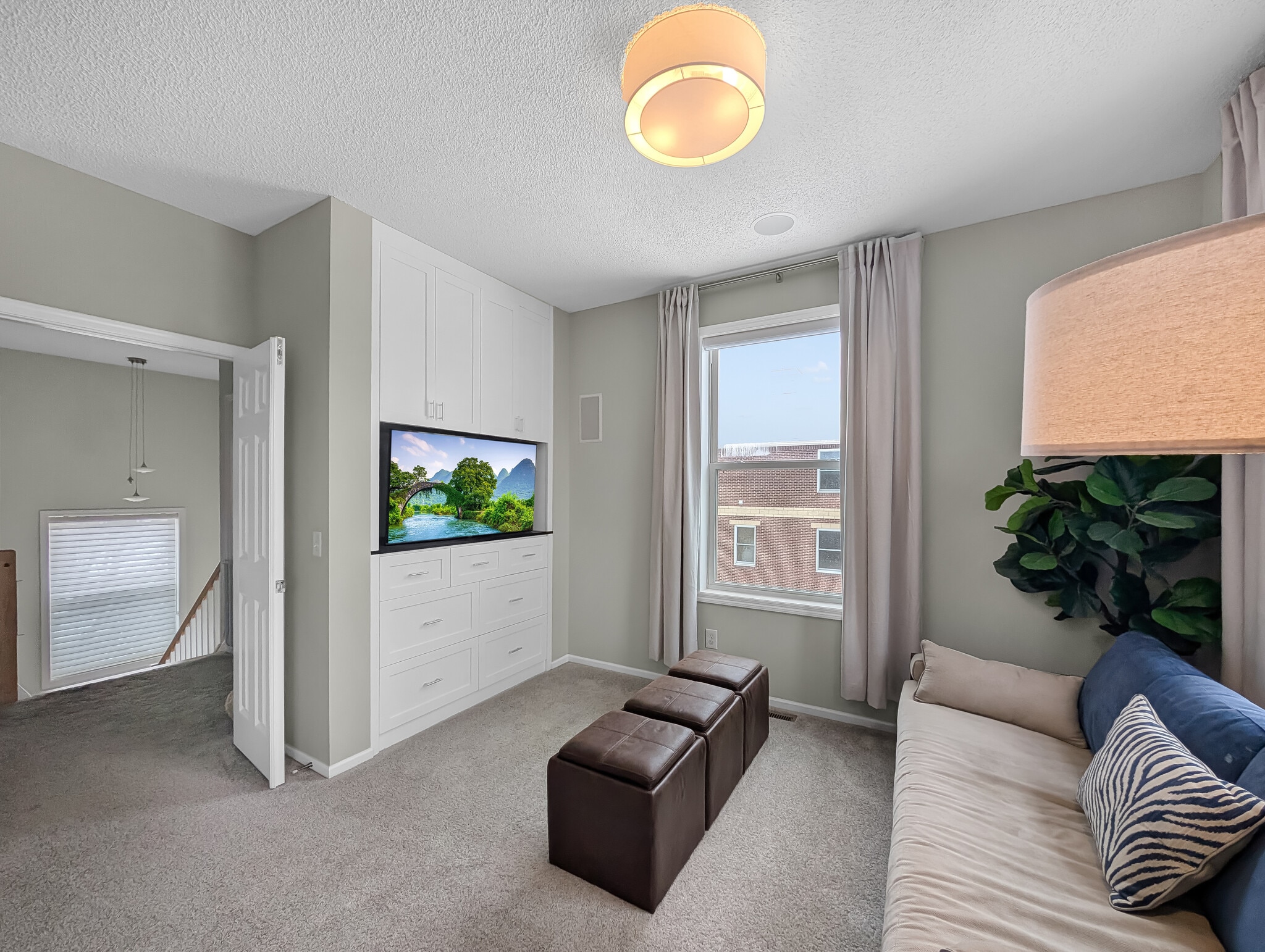 Relax and unwind in your primary suite - 29 4th Ave N