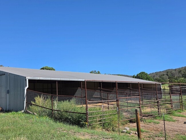 Building Photo - 375 Cora Dutton Rd