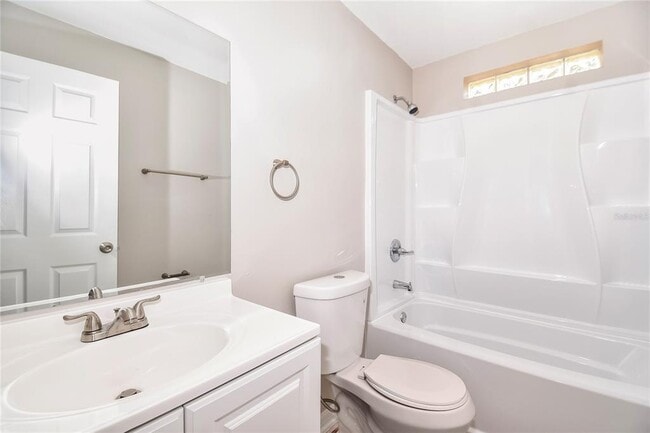 Building Photo - 1639 Ridge Pointe Dr