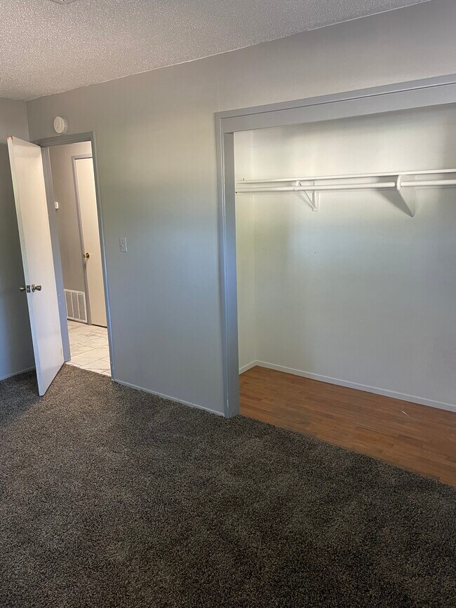 Building Photo - 7179 Palm Ave