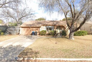 Building Photo - 3548 Suffolk Drive