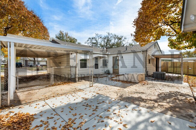 Building Photo - 4263 Cumberland St